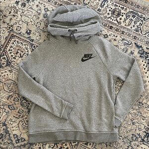 NIKE Women’s Heather Gray Pullover Hoodie